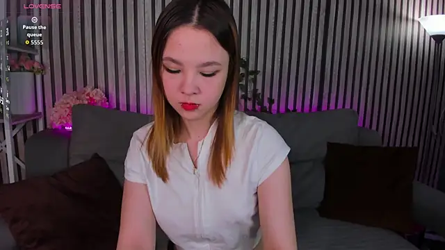 Lori Bllossom online show from March 23, 12:28 am