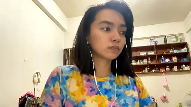 NoreenPierotti online show from April 14, 1:22 pm