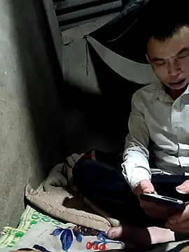 NIANIAKUTE online show from March 18, 8:36 pm