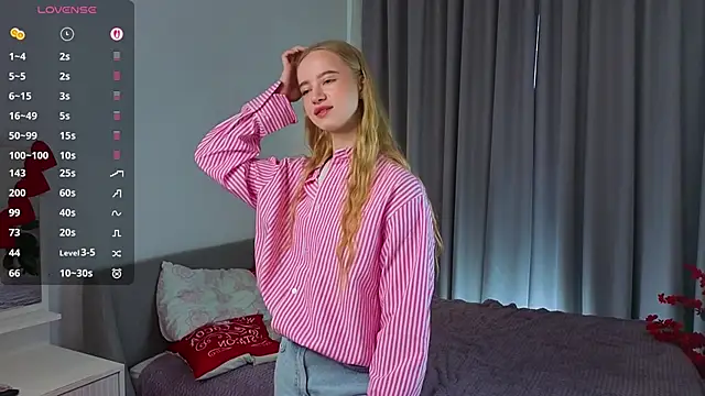 IselaObanner online show from April 11, 11:03 am