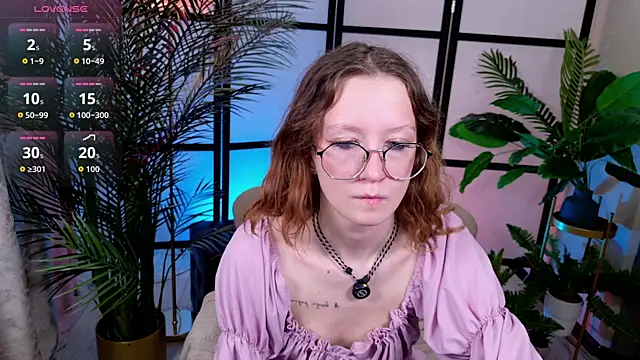AmelieViolet online show from July 14, 10:54 am