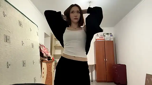 kiravings online show from April 4, 4:06 pm