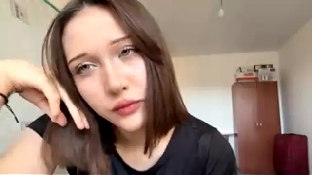 kiravings online show from March 29, 8:46 am