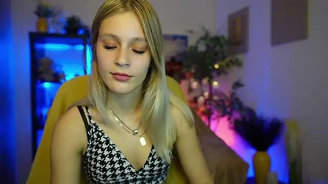 Luna Grace18 online show from March 26, 2:08 pm