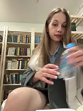 Olivia Jemison online show from April 15, 6:47 am