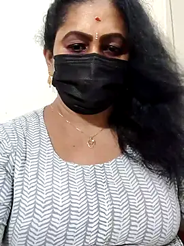 aishu mallu tamil online show from April 6, 9:54 am