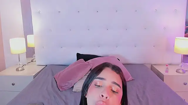 Emily Flame online show from April 8, 11:56 am