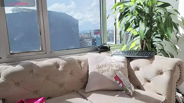 shy-vibes online show from April 1, 7:55 pm