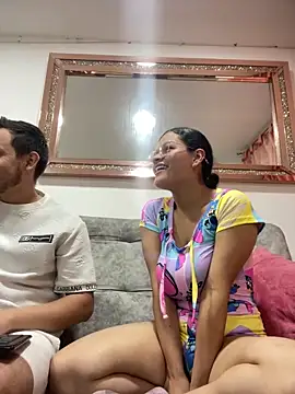 leoylia online show from April 1, 4:57 am