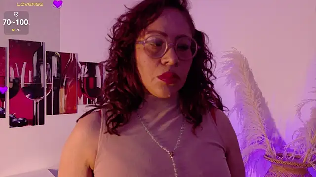 Mariia Paulaa online show from April 7, 4:03 am