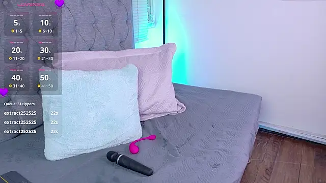 Vanessa Mejiia online show from March 22, 8:42 am