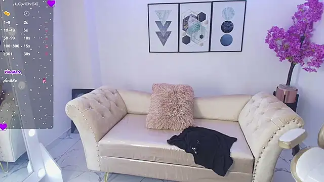 Kitty  meow online show from April 7, 12:51 pm