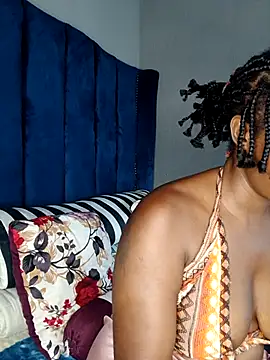 SexypuppyXX online show from April 13, 8:15 am