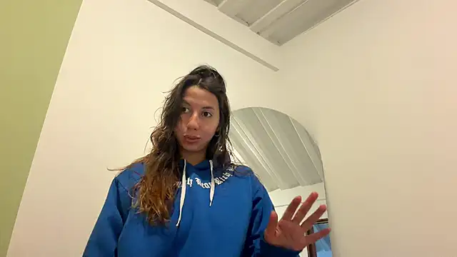 Julieta Jol online show from April 15, 1:44 pm