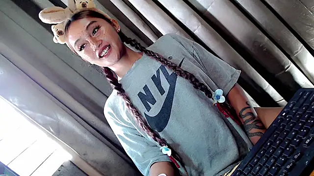 Jessicasfantasy online show from April 4, 2:21 am