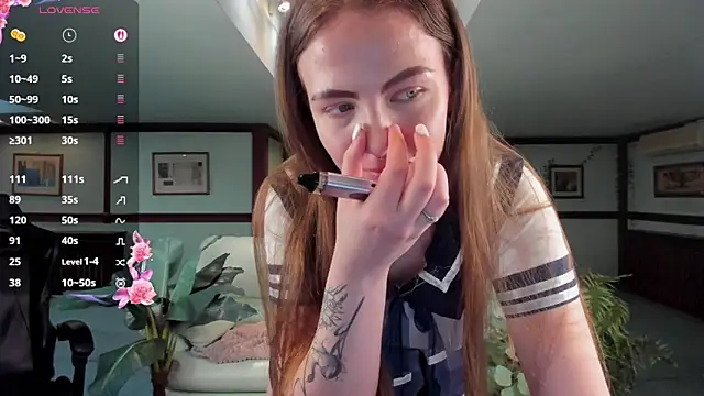 Kirarustle1 online show from April 6, 4:46 am