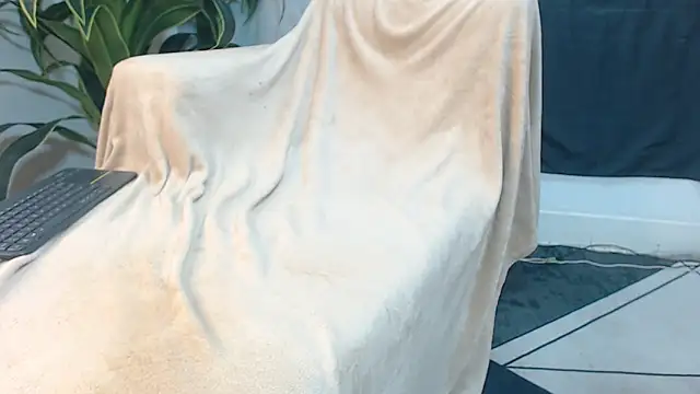 Astrid Porno online show from April 14, 9:26 pm