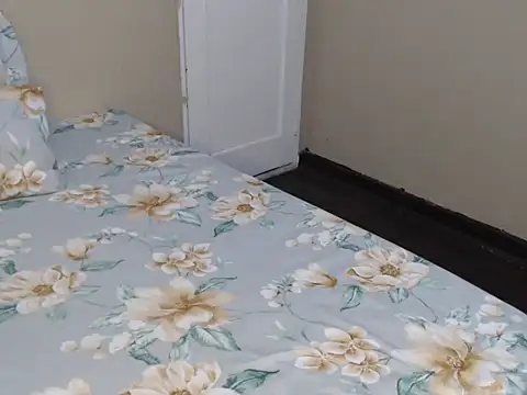 YourShySweetGal online show from March 19, 4:44 pm