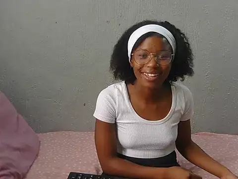 LittleVirginAngel online show from March 31, 12:05 pm