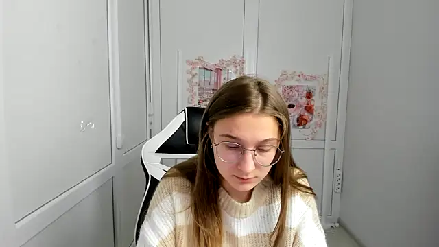 Mia kristal online show from May 27, 8:22 am