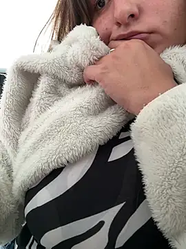 rafaella stefano online show from April 13, 9:37 pm