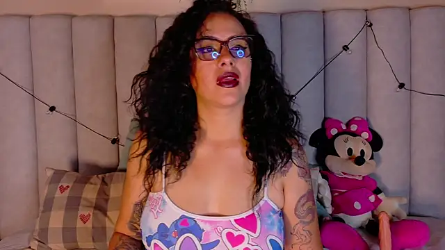 KatyraTaylor   online show from April 10, 7:53 pm