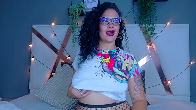 KatyraTaylor   online show from April 2, 8:06 pm