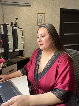 AgathaMyers online show from April 10, 9:48 am