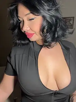 LaaadyDaaamn online show from April 9, 1:49 pm