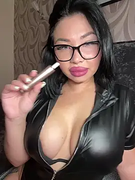 LaaadyDaaamn online show from April 14, 10:37 am