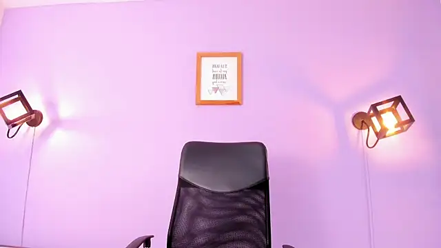 milliesummer online show from April 9, 12:10 pm