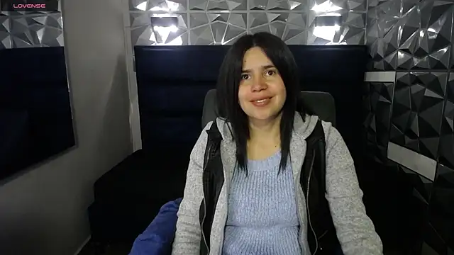 Cata black online show from April 10, 12:55 pm