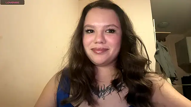 LunaVire online show from March 21, 4:01 pm