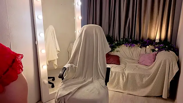 LiuYani online show from March 21, 3:06 pm