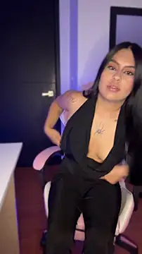 Kitty Bloom1 online show from April 15, 12:44 am