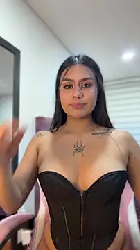 Kitty Bloom1 online show from April 11, 12:39 am