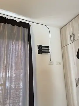 Lauren Storm online show from March 30, 9:25 pm