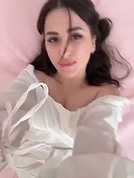 Alana Loveee online show from April 1, 1:52 pm