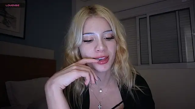 st uirt online show from March 30, 9:36 pm