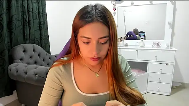  cute isabella online show from April 9, 6:19 am