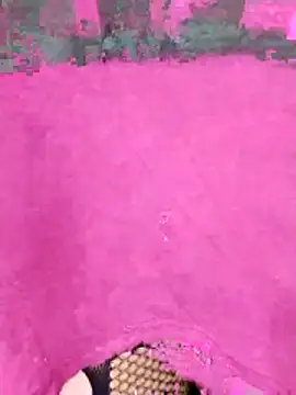 Mitchell2003 online show from April 10, 6:52 am