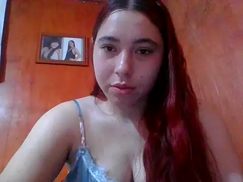 Annisof000 online show from April 6, 1:49 am