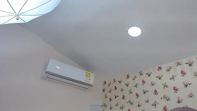 crystal watson0 online show from March 30, 1:22 pm