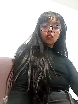 loveska4201 online show from April 3, 4:10 am