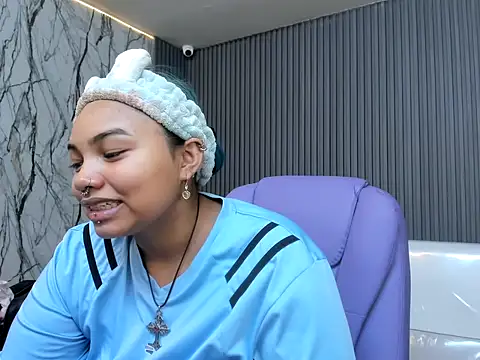 katteyes 20 online show from March 23, 8:15 pm