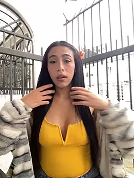 Ferrari Pink online show from March 27, 7:36 pm