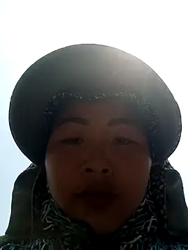 Huemy098 online show from April 13, 3:41 am