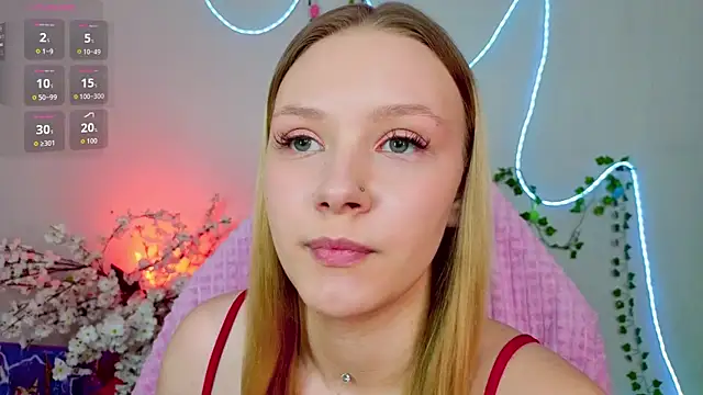 StaceyyJones online show from April 5, 8:02 am