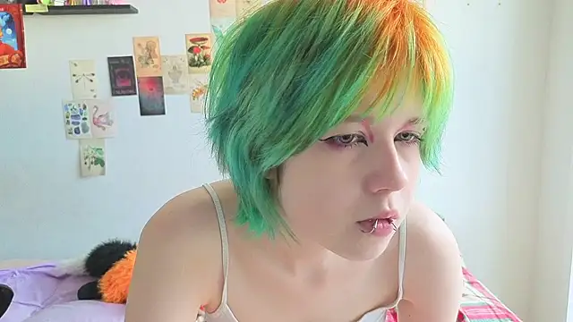 LittleKittenStar online show from May 30, 1:20 pm