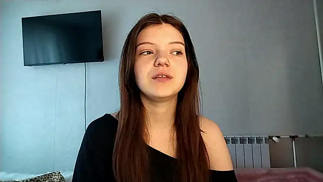 Helgawithyou online show from April 14, 3:12 pm